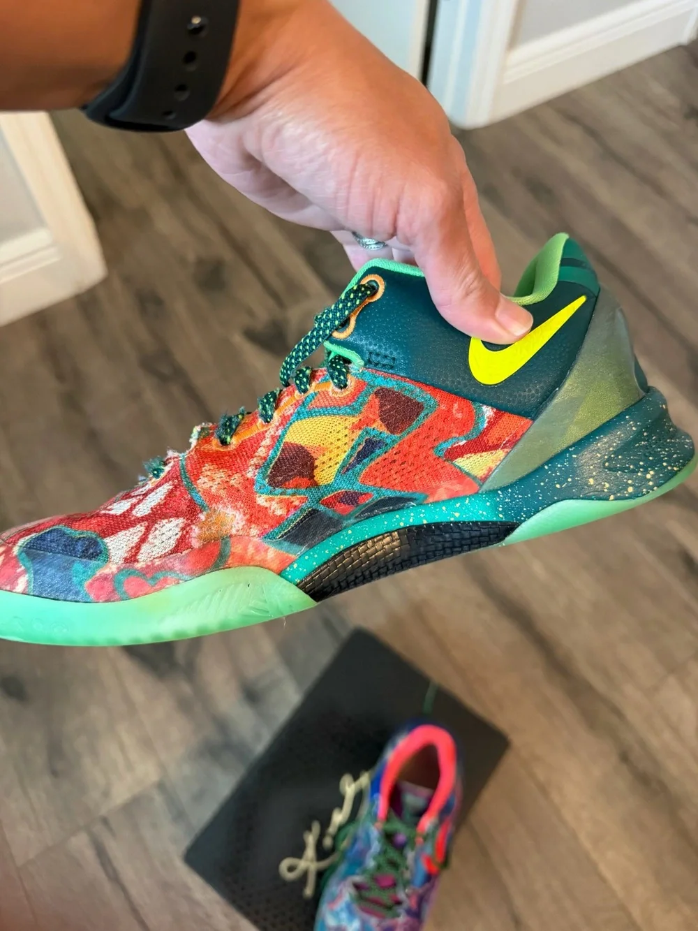 Nike Kobe VIII youth sneakers